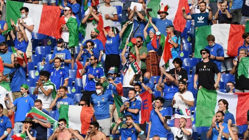 Bóng đá Ý mang tiếng là có bạo lực